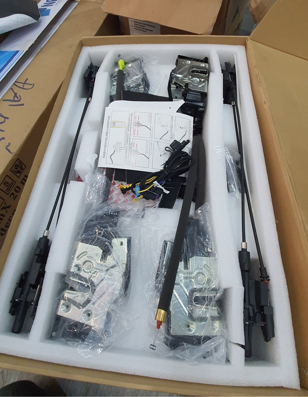 độ cửa hít ô tô